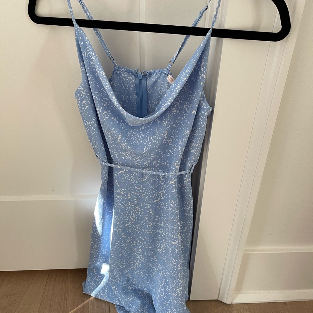 Gianni Bini Light Blue Chemise with White Speckles